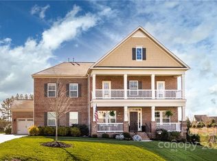 820 Garrison Grove Ln, Waxhaw, NC 28173