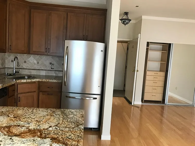 1325 Divisadero St #303 — Photo 5
