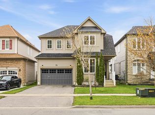 75 Robert Attersley Dr E, Whitby, ON L1R 0B7