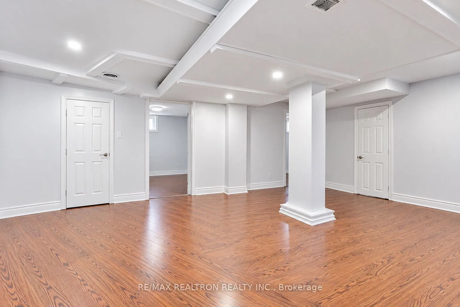 2 bed, $1,900 — Photo 2