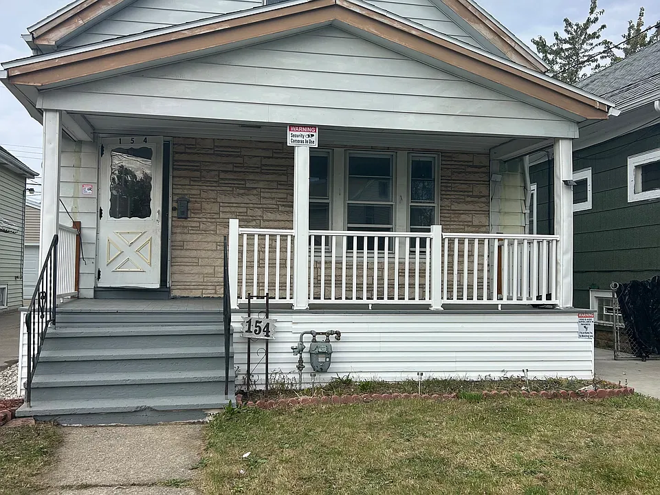 154 Bickford Ave