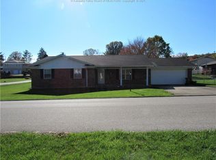 2 Marilyn Rd, Scott Depot, WV 25560