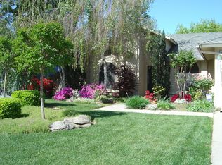 1585 River Bluff Dr, Reedley, CA 93654