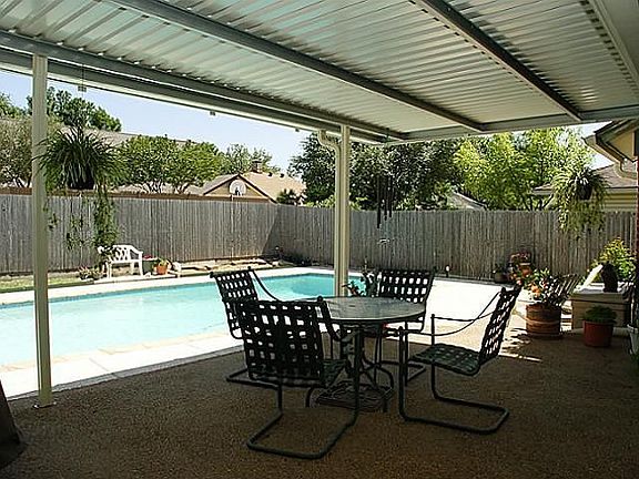 4th image of 212 Gold Finch Dr