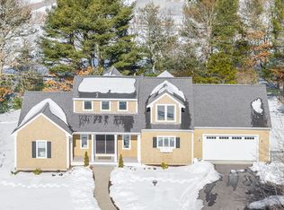 26 Crosswinds Way, Falmouth, MA 02536