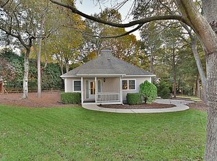 1039 Palmyra Dr, Tega Cay, SC 29708