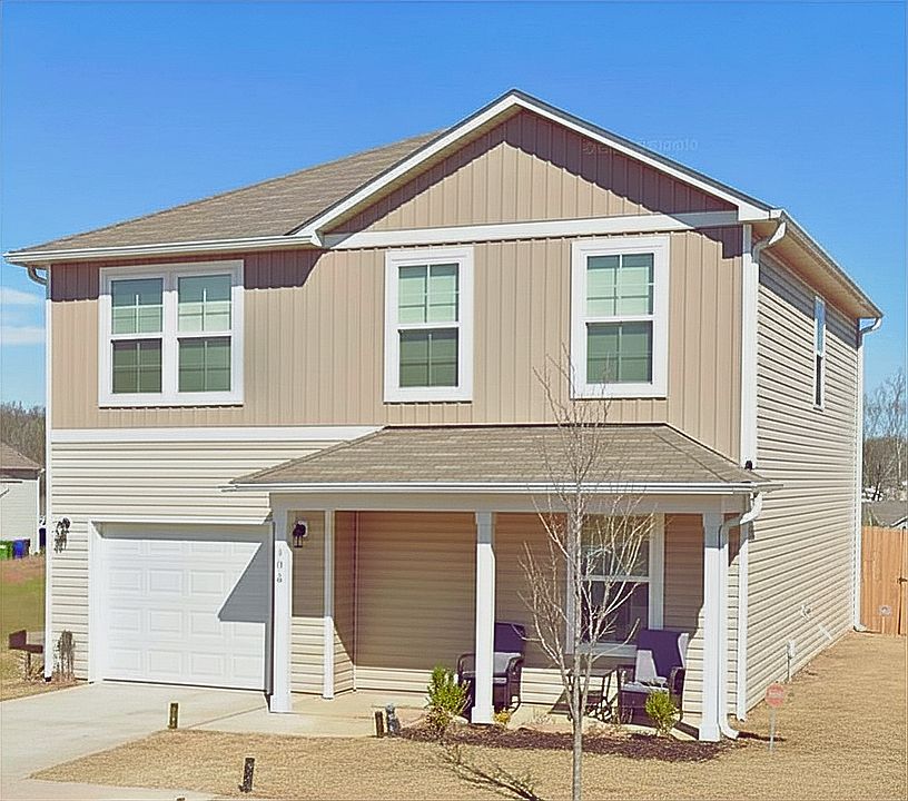 1st image of 302 Pearson Dr