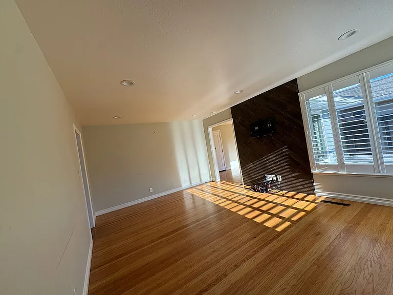 38267 Farwell Dr — Photo 9