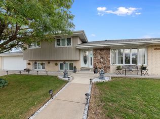 10501 S 81st Ave, Palos Hills, IL