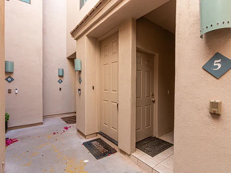 7502 E Earll Dr #5 — Photo 4