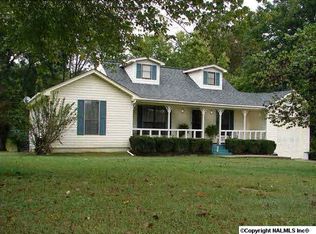 947 Bramlett Rd, Union Grove, AL 35175