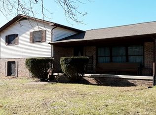 257 High St E, Mc Ewen, TN 37101