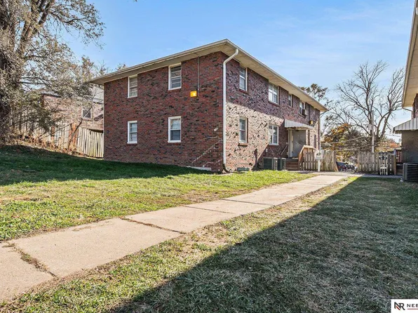 4531 Hamilton St, Omaha, NE 68132