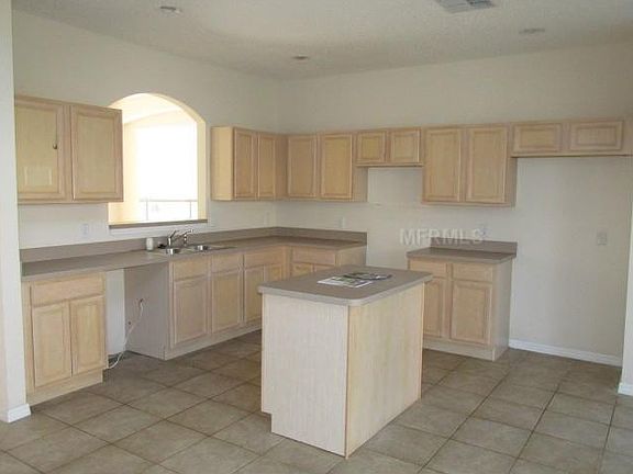 4th image of 2626 Emerald Island Blvd