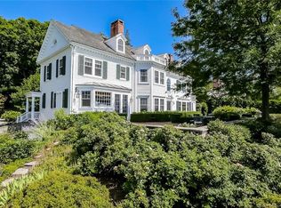 768 Sasco Hill Rd, Fairfield, CT 06824