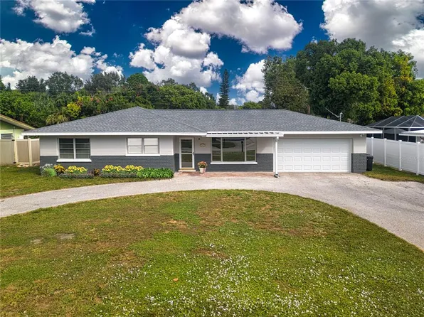 2575 BELVOIR BOULEVARD, SARASOTA, FL 34237