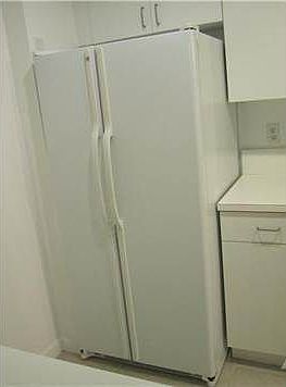 5th image of 4119 NW 88th Ave APT 202