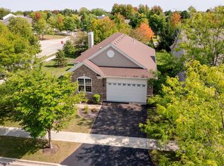 1275 York Ct, Aurora, IL 60502