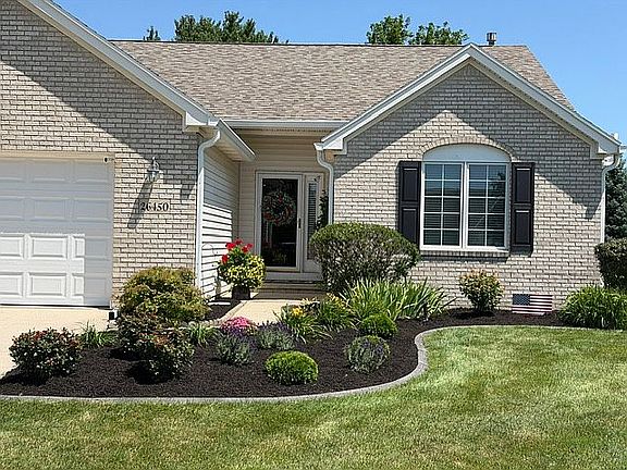 2nd image of 26450 Wexford Rd E