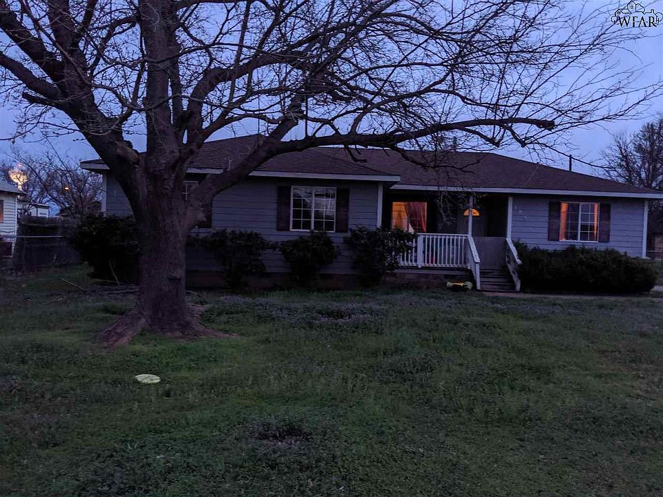 2nd image of 105 W Cottonwood St