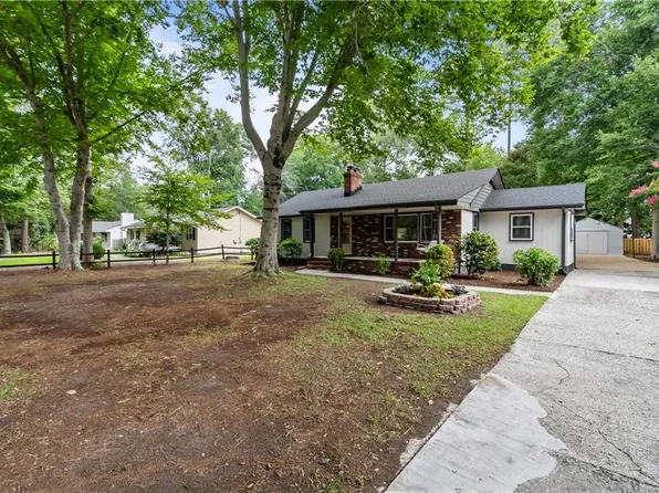 221 Rich Rd, Yorktown, VA 23693
