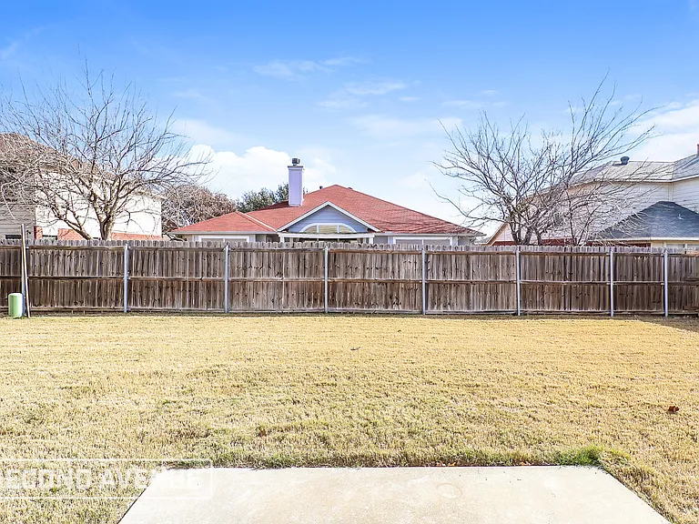 8525 Auburn Dr — Photo 22