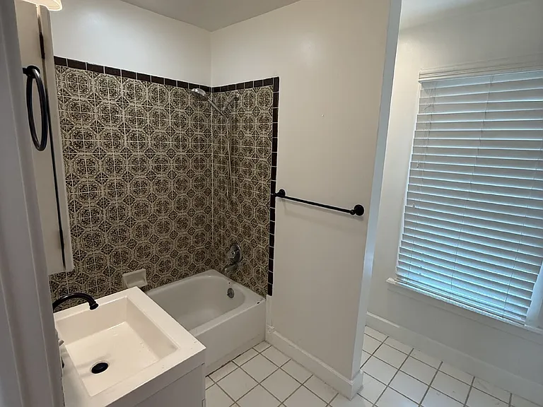 3521 W 40th Ave — Photo 5
