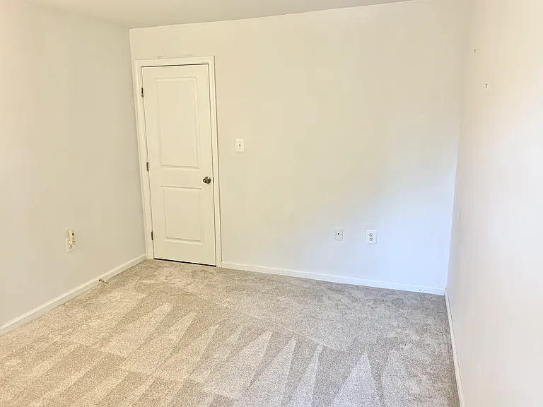 10022 Stedwick Rd #302 — Photo 8