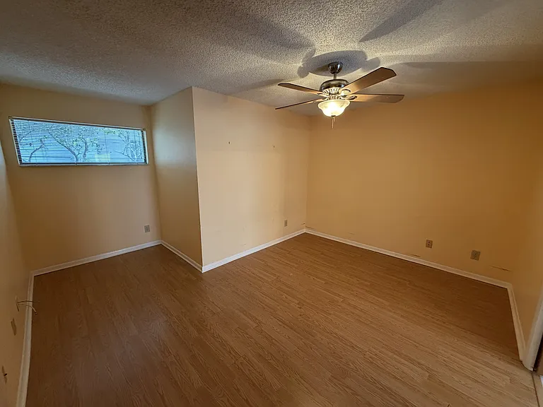 2251 Springwood Cir W — Photo 14