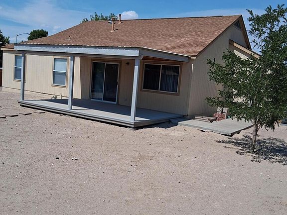 4th image of 1781 Strawberry Dr NE