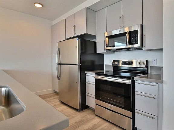5th image of 1293 Lowell Ave #A-302
