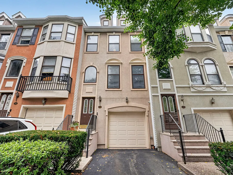 314 Wilshire Dr #3015