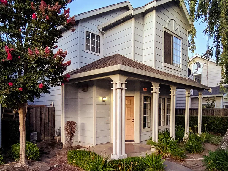 39740 Potrero Dr — Photo 1