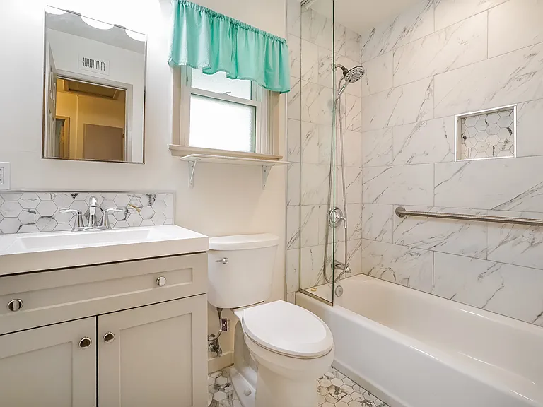 6500 Lockhurst Dr — Photo 18
