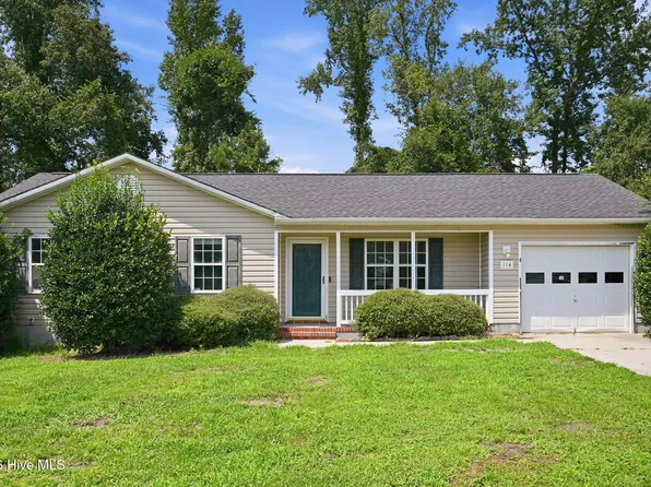 114 Pear Tree Lane, Richlands, NC 28574