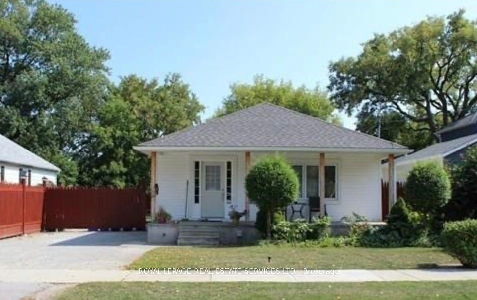 1st image of 132 Elmwood Rd