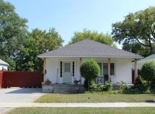 132 Elmwood Rd, Oakville, ON L6K 2A7