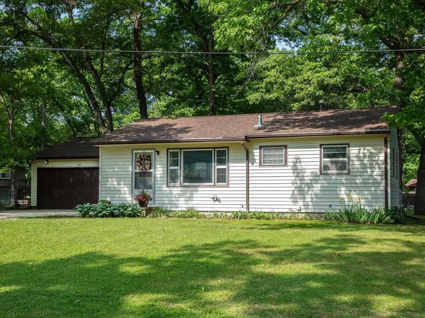 245 Oakwood Dr, Evansdale, IA 50707