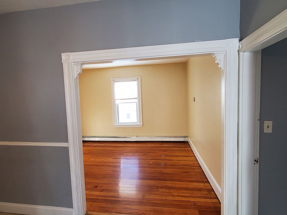 1st image of 68 Coyle Ave Floor 3