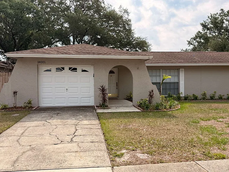 14001 Dominion Ct — Photo 42