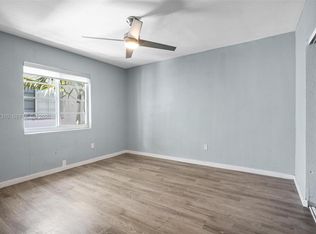 1135 8th St APT 10, Miami Beach, FL 33139