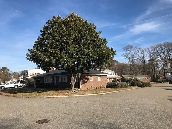 2nd image of 720 Arrowhead Dr