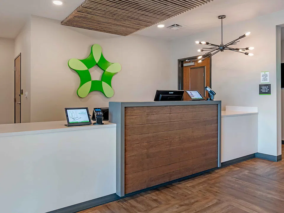 Lobby and Guest Check-in