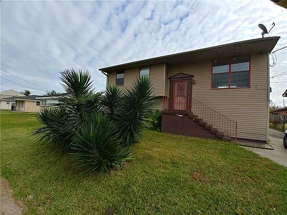 2nd image of 4617 Rosemont Pl