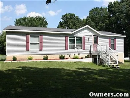 493 Powell Rd photo 1