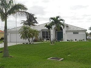 1st image of 1802 SE 21st St