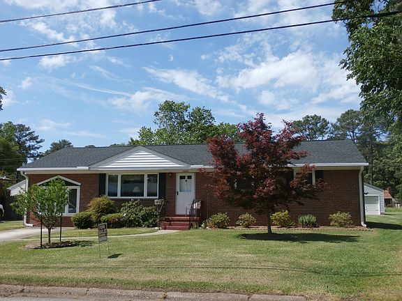 4th image of 5600 Bingham Dr