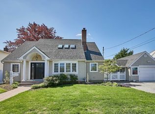 3816 Tiana St, Seaford, NY 11783