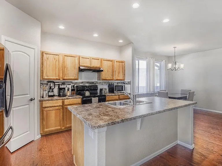 368 Littlebrook Ct — Photo 11