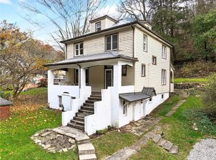 574 Webster Hollow Rd, Belle Vernon, PA 15012